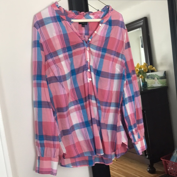 Tap at blouse - Picture 2 of 4